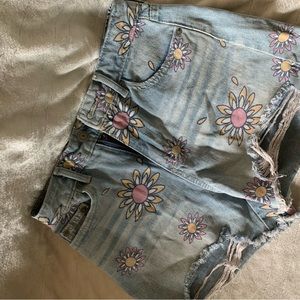 Summer shorts with flowers
